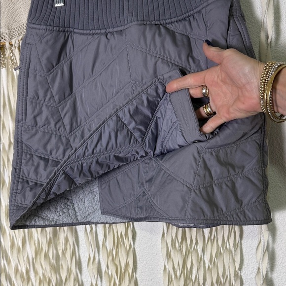 Prana Gray Quilted Diva Wrap Mini Skirt size XS - Picture 8 of 14